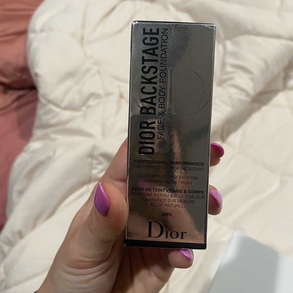 Dior backstage foundation